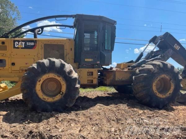 CAT 525D Utilaje de manevrarea a bustenilor