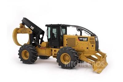 CAT 535D Utilaje de manevrarea a bustenilor