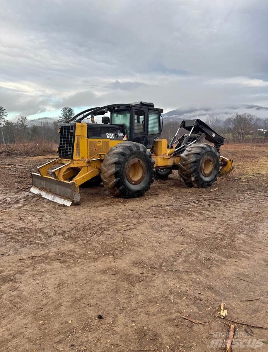 CAT 545C Incarcator pe pneuri
