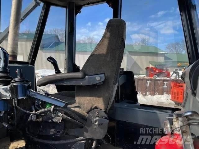 CAT 574 Transportoare