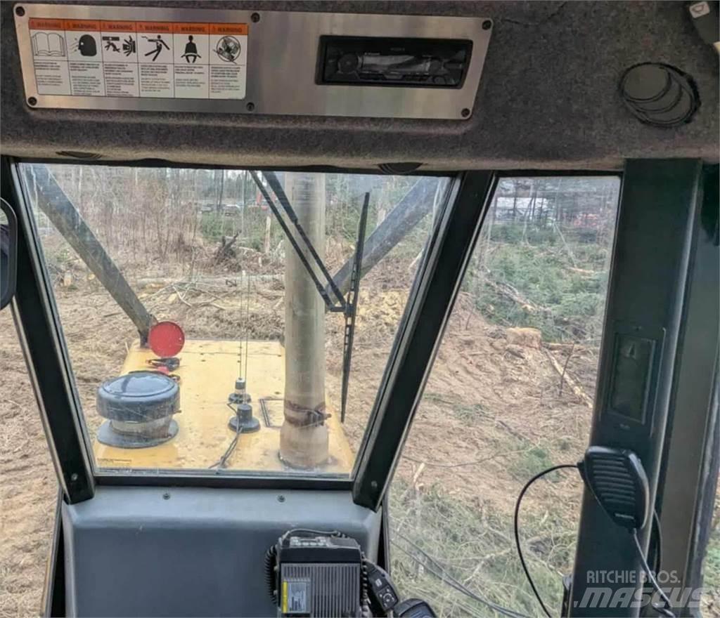 CAT 574 Transportoare
