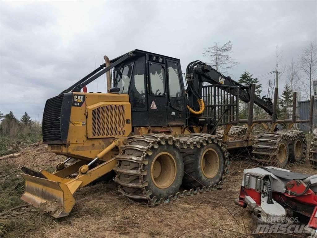 CAT 574 Transportoare