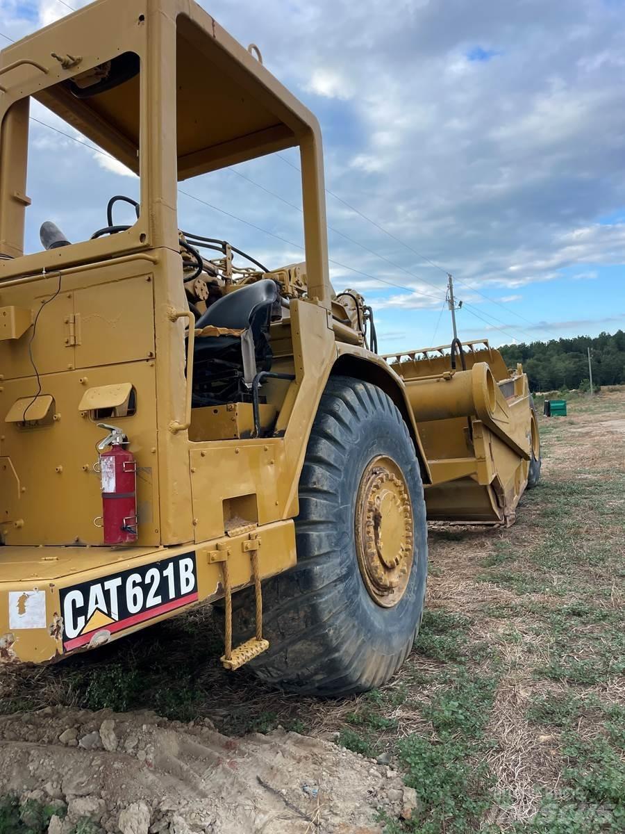 CAT 621B Elevatoare