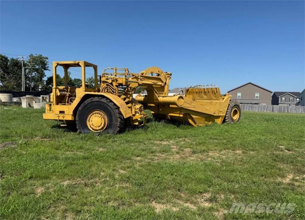 CAT 621B Elevatoare