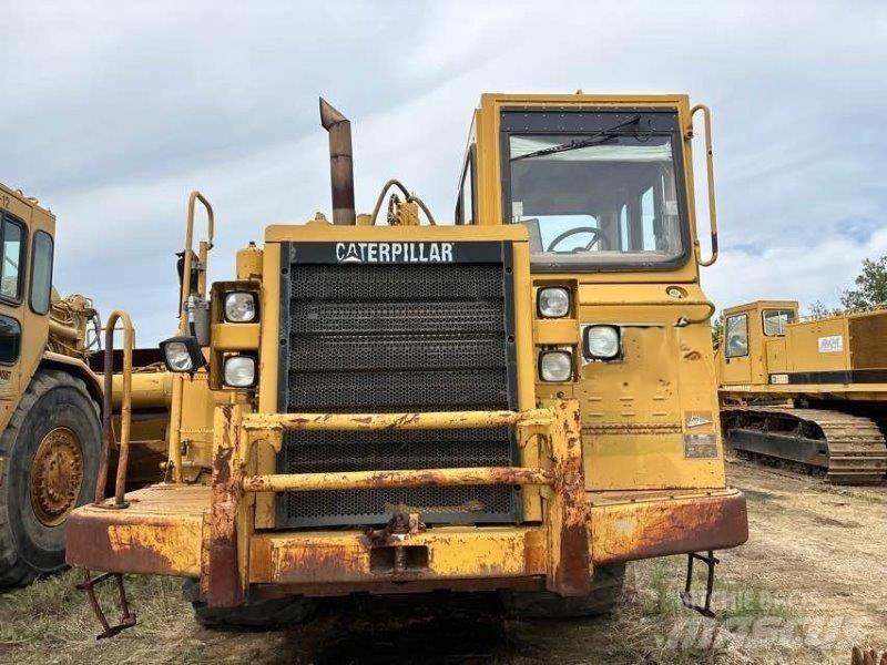 CAT 621F Elevatoare