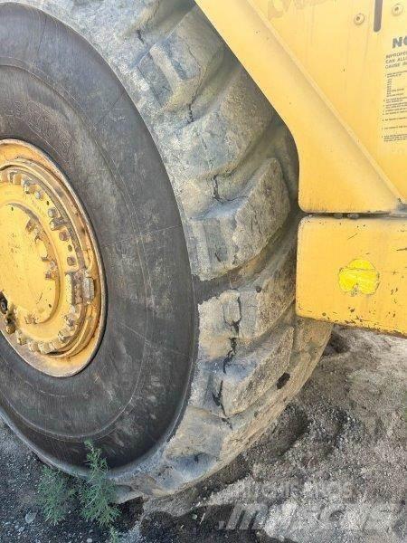 CAT 621G Elevatoare