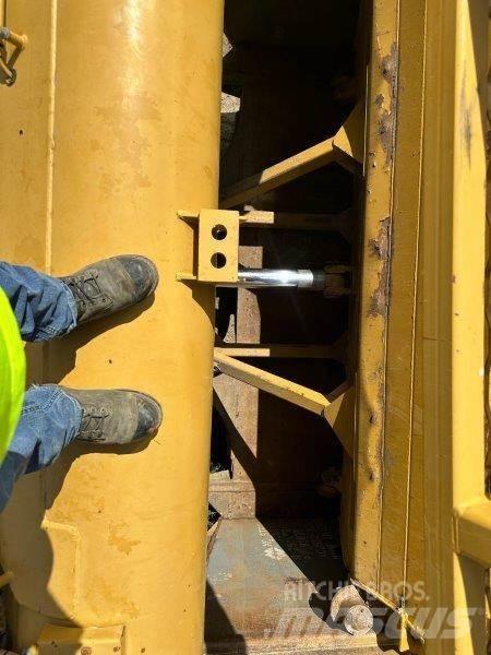 CAT 621G Elevatoare