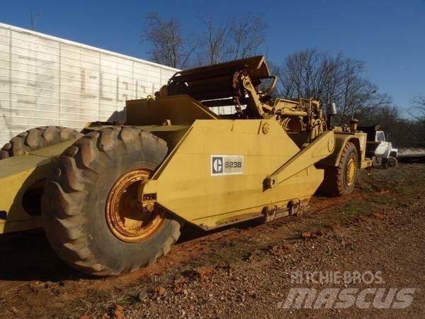 CAT 623B Elevatoare