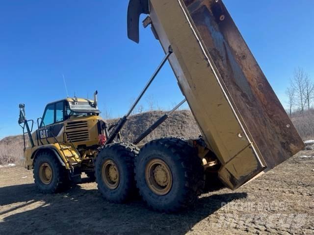 CAT 730 Transportoare articulate