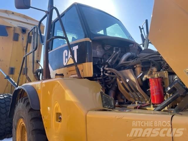 CAT 730 Transportoare articulate