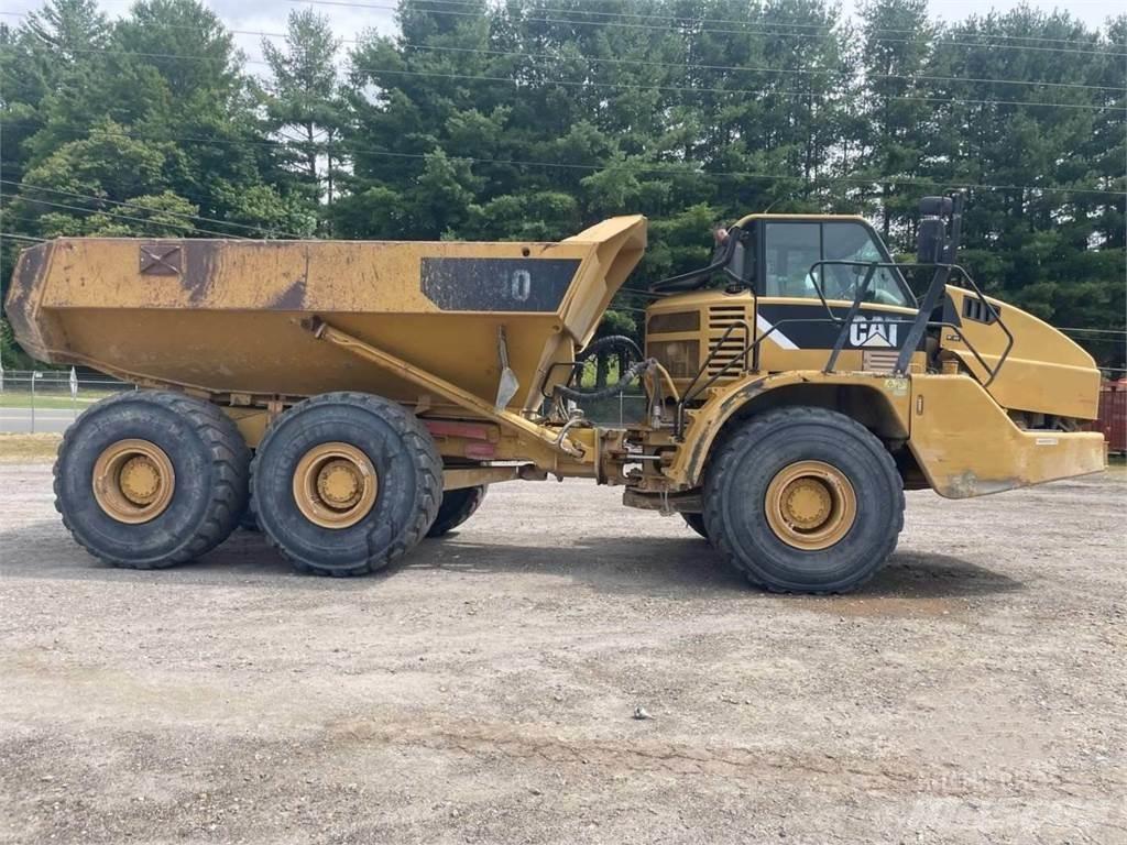 CAT 740 Transportoare articulate