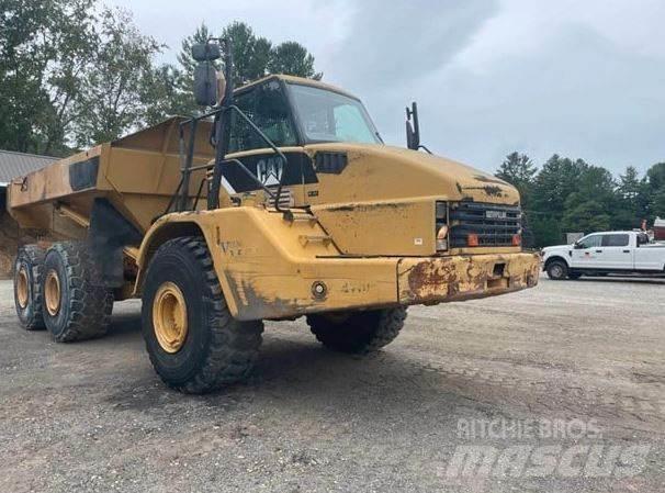 CAT 740 Transportoare articulate