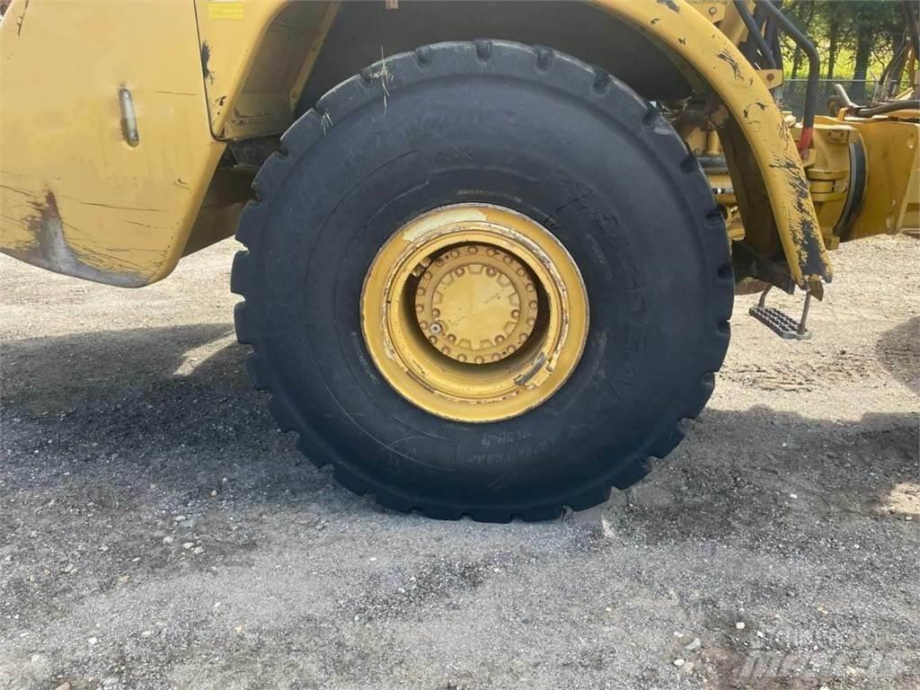 CAT 740 Transportoare articulate