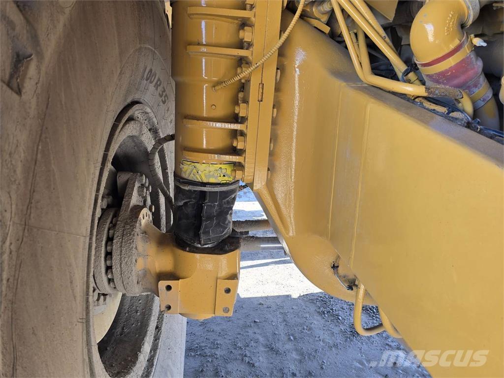 CAT 775F Transportoare articulate