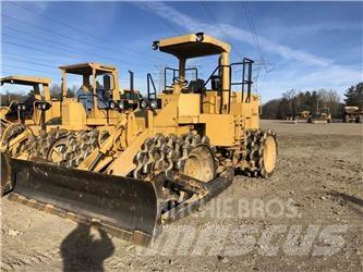 CAT 815B Compactoare sol