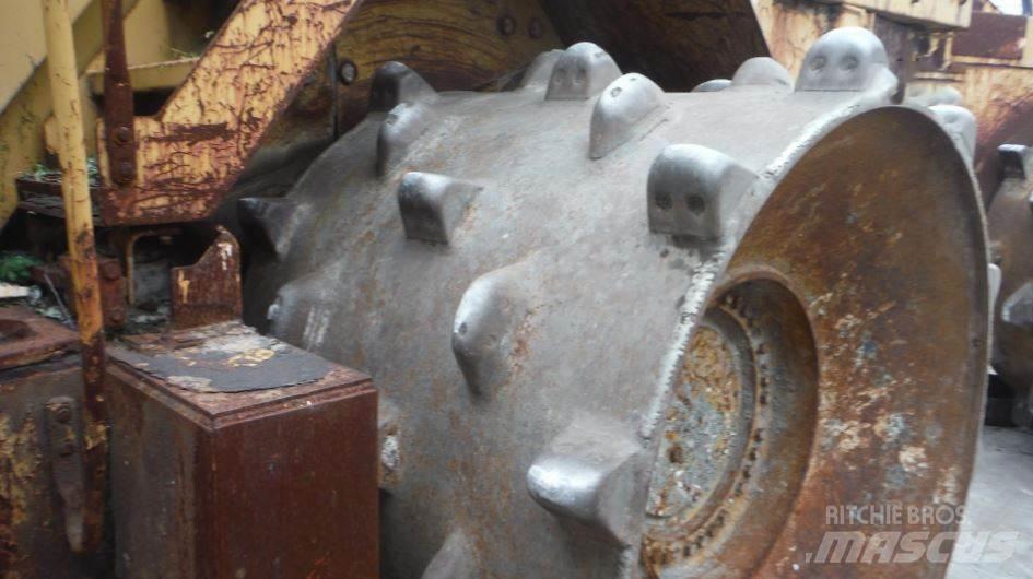 CAT 836G Compactoare deseuri