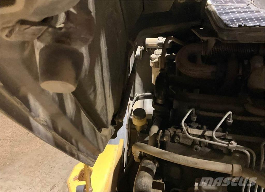 CAT 906H Incarcator pe pneuri