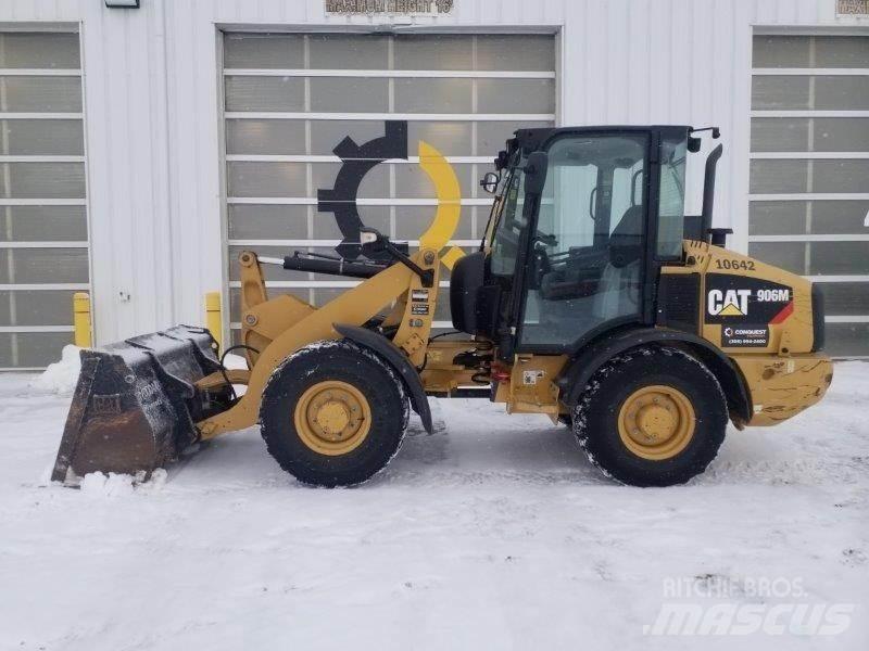 CAT 906M Incarcator pe pneuri