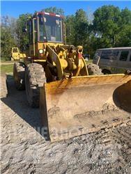 CAT 916 Incarcator pe pneuri