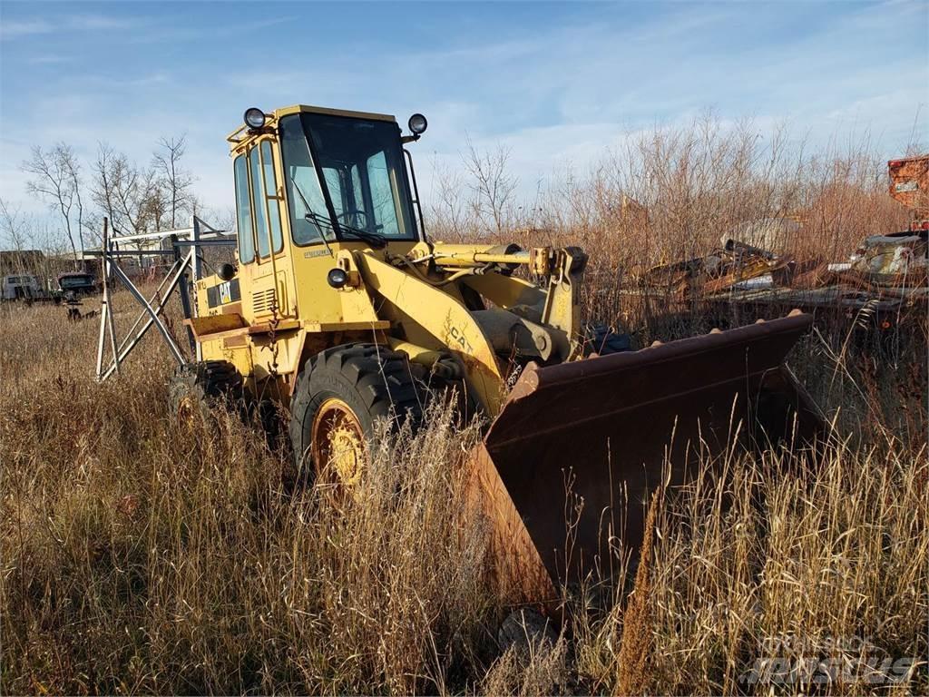 CAT 916 Incarcator pe pneuri