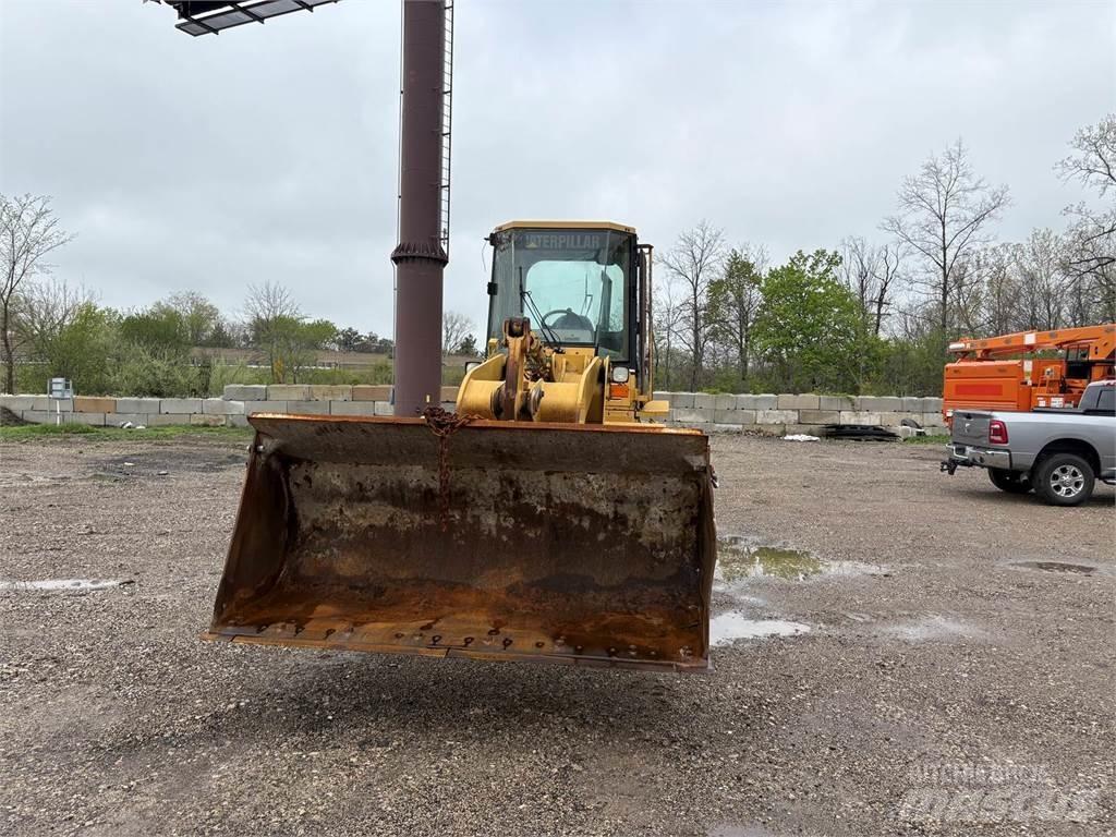CAT 924F Incarcator pe pneuri