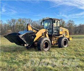 CAT 924K Incarcator pe pneuri