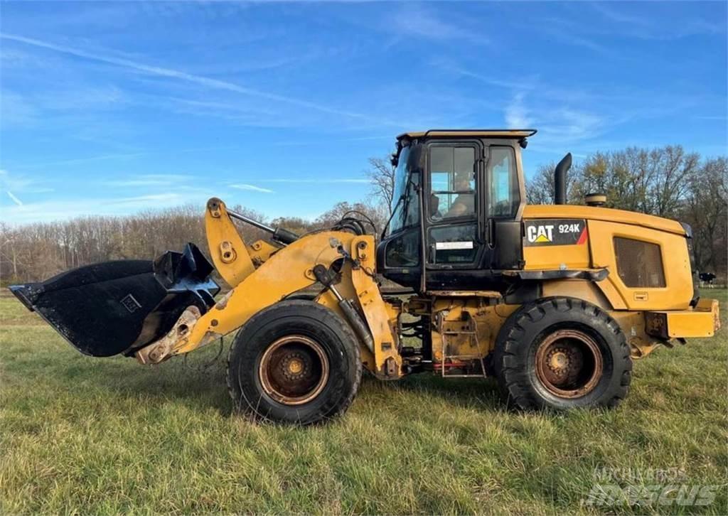 CAT 924K Incarcator pe pneuri
