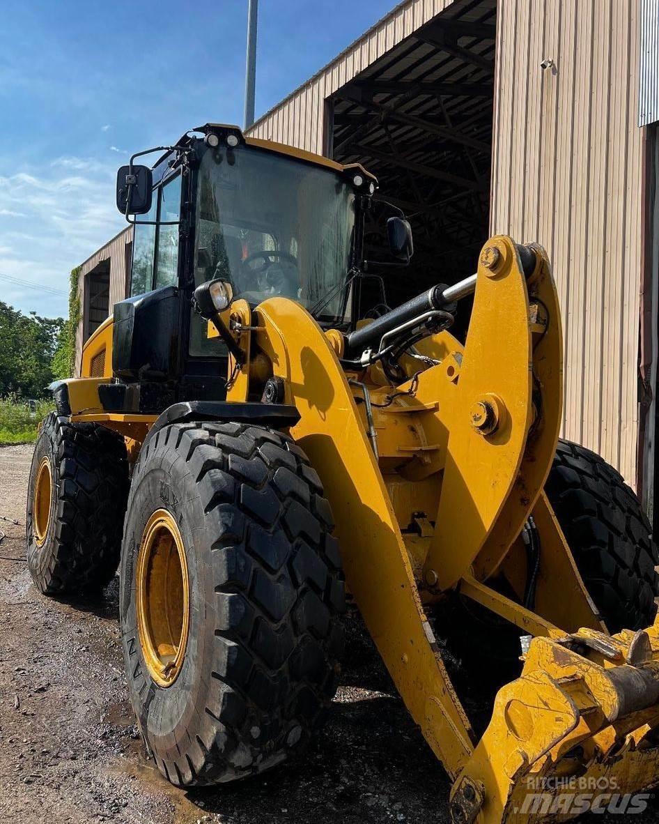 CAT 924K Incarcator pe pneuri