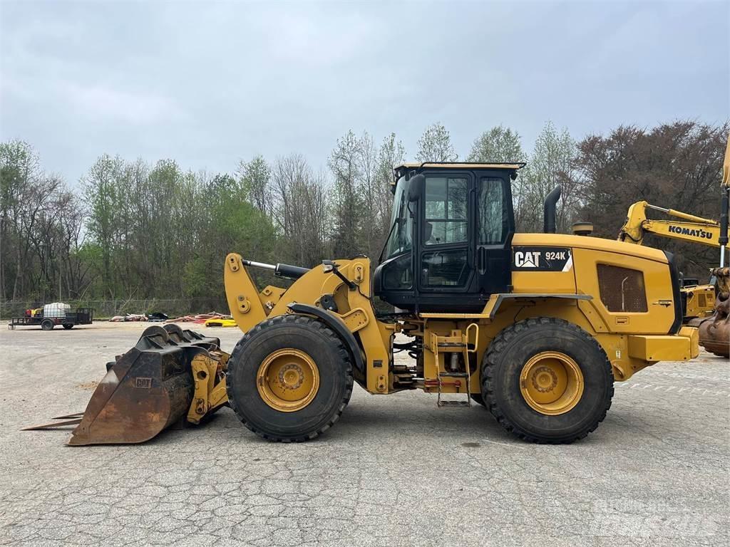 CAT 924K Incarcator pe pneuri