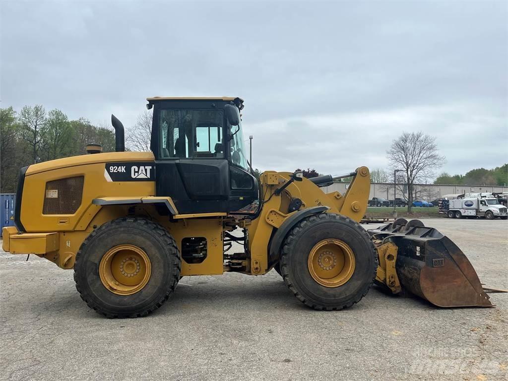 CAT 924K Incarcator pe pneuri