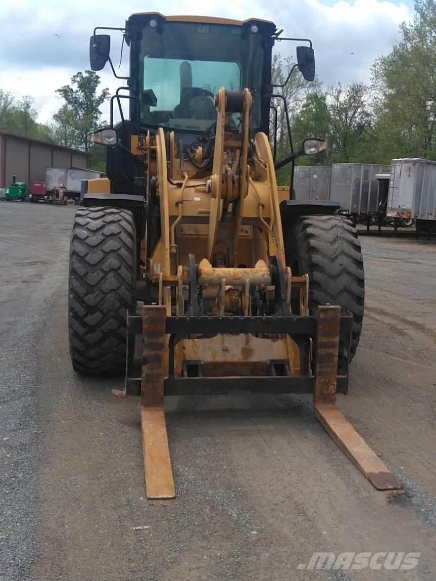 CAT 926M Incarcator pe pneuri