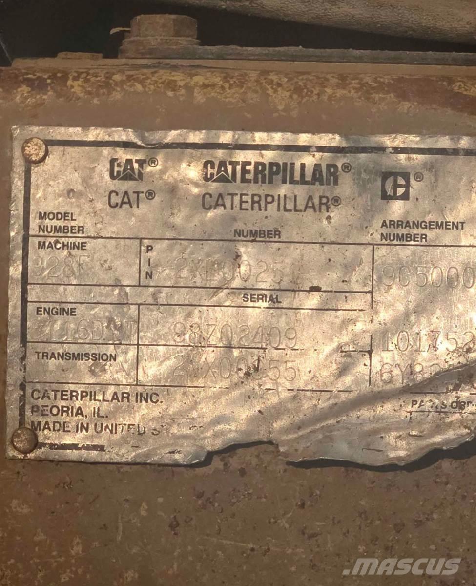 CAT 928F Incarcator pe pneuri