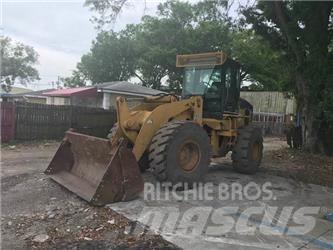 CAT 928G Incarcator pe pneuri