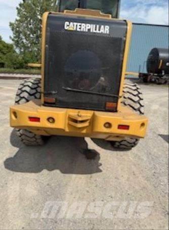 CAT 928HZ Incarcator pe pneuri