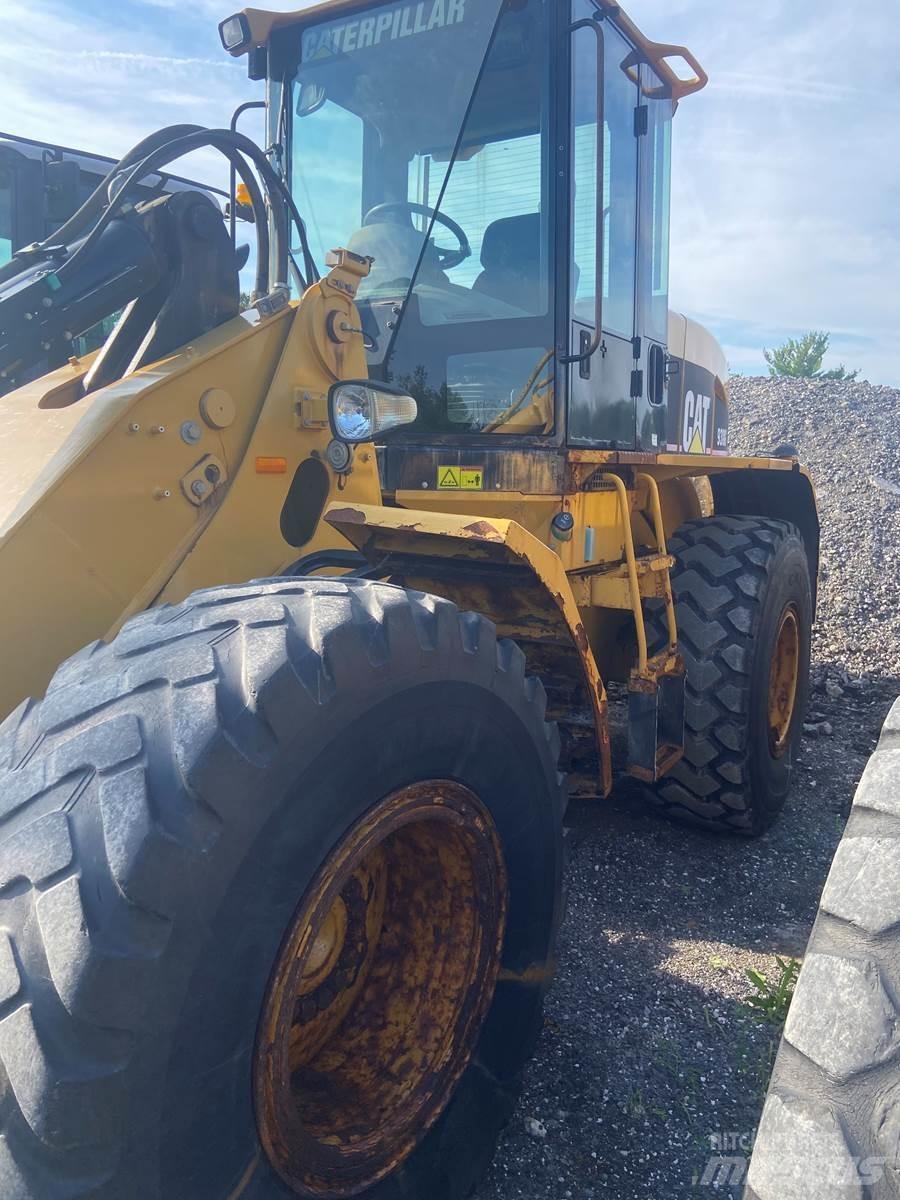 CAT 930G Incarcator pe pneuri