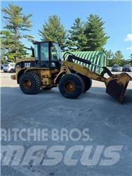CAT 930G Incarcator pe pneuri