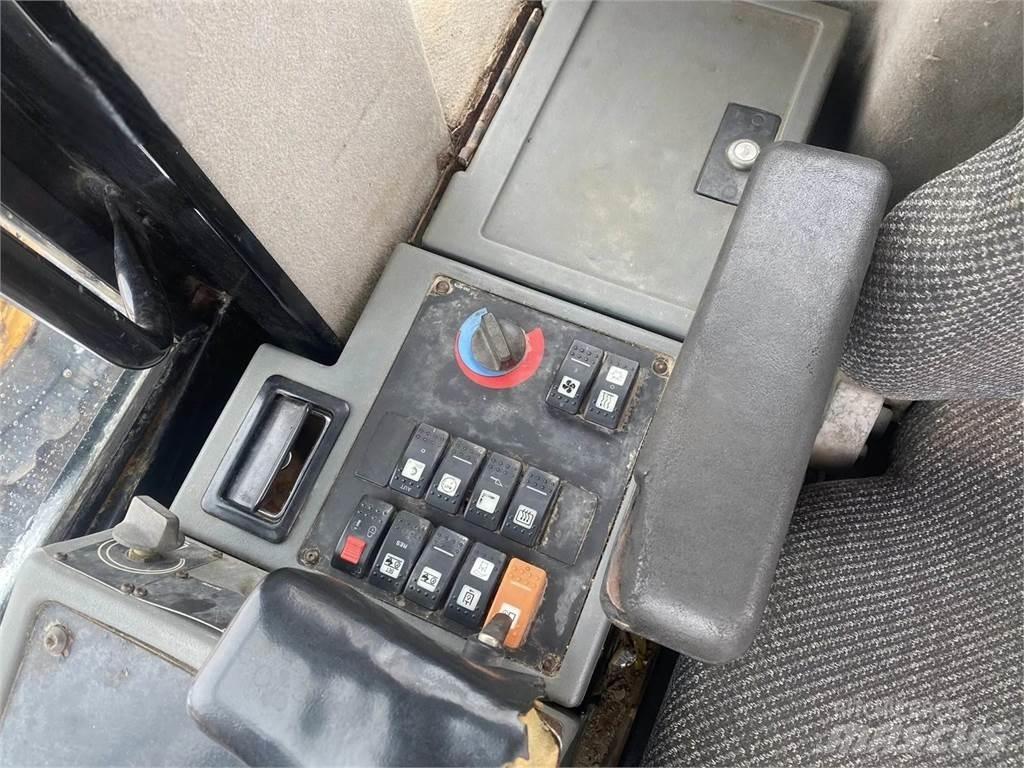 CAT 930G Incarcator pe pneuri