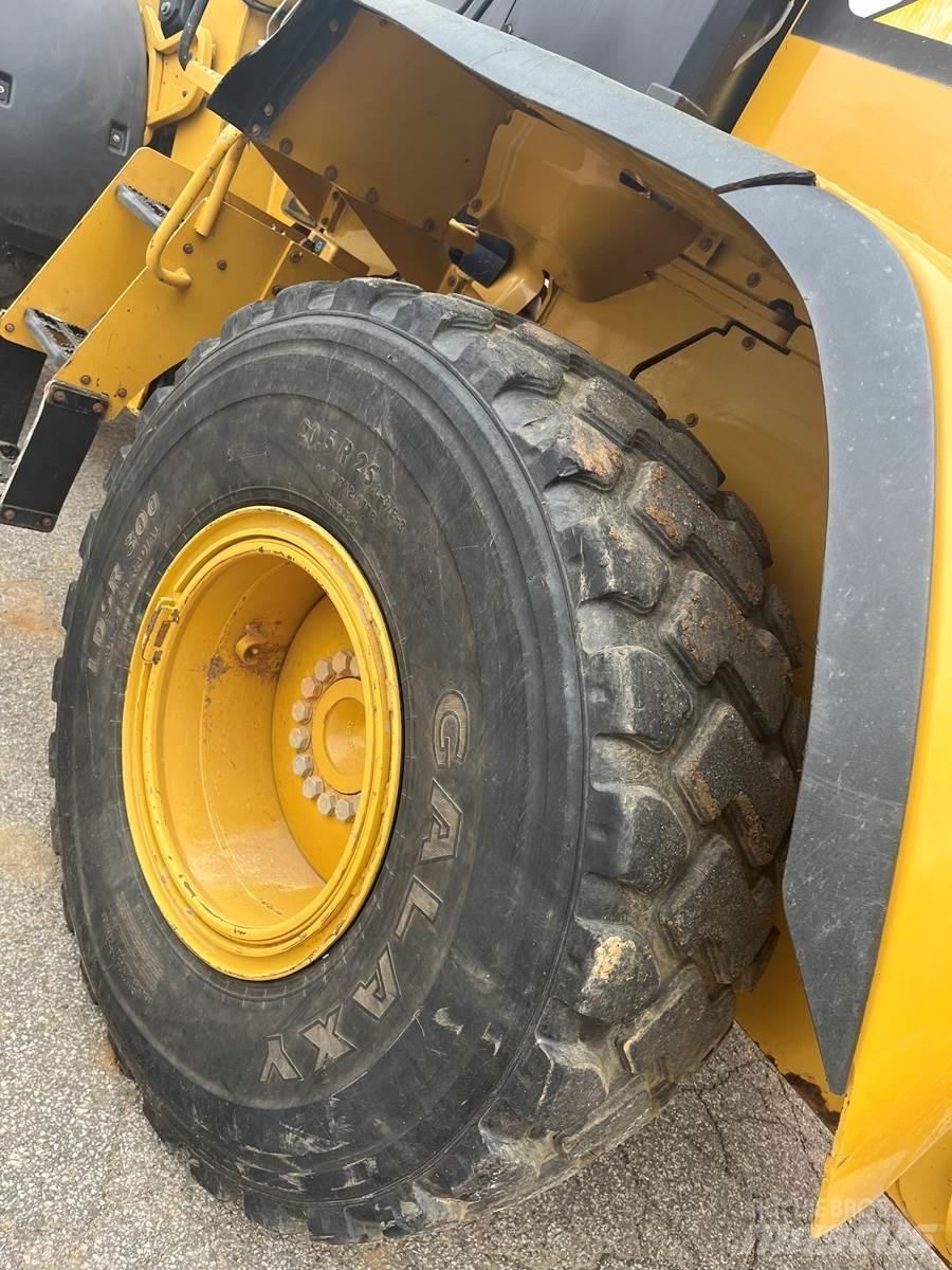 CAT 930K Incarcator pe pneuri