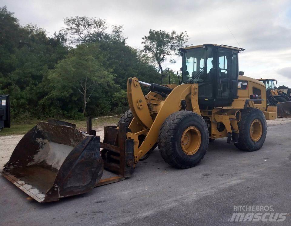 CAT 930M Incarcator pe pneuri