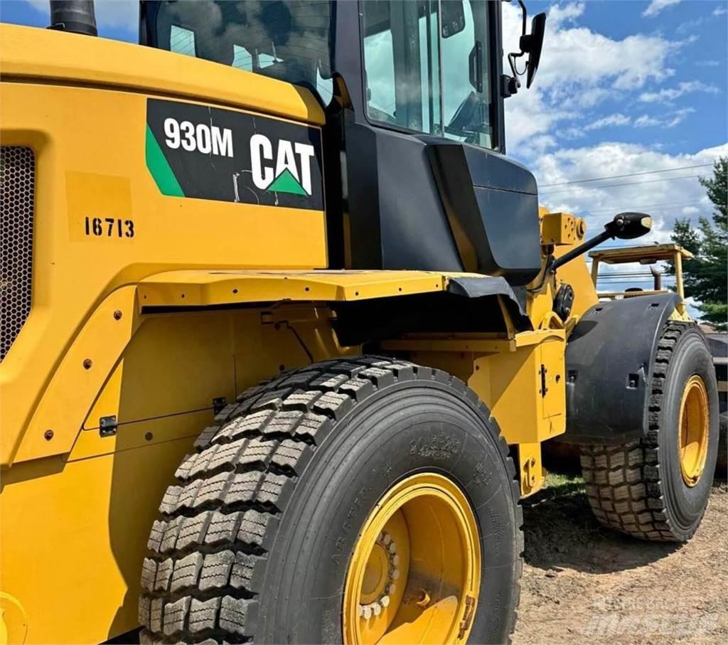 CAT 930M Incarcator pe pneuri