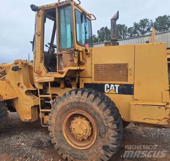 CAT 936E Incarcator pe pneuri