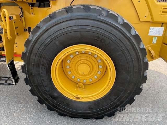 CAT 938M Incarcator pe pneuri
