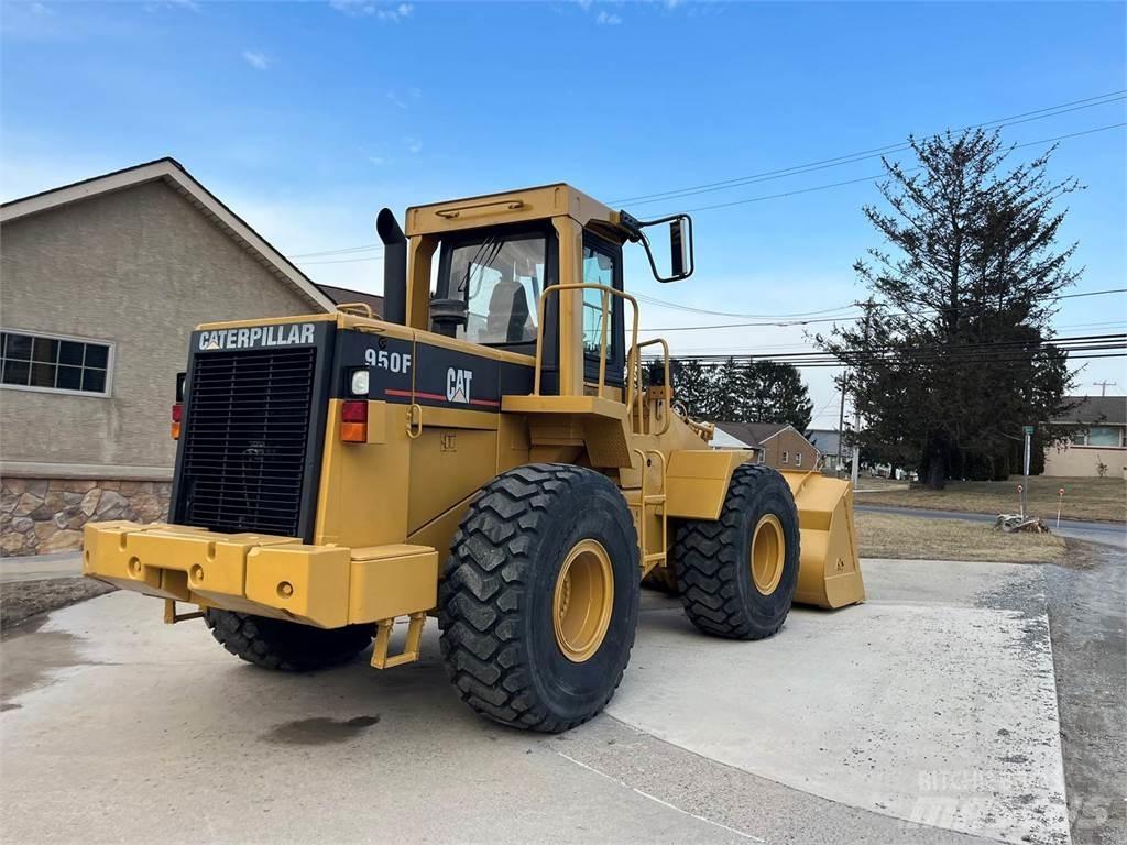 CAT 950F Incarcator pe pneuri