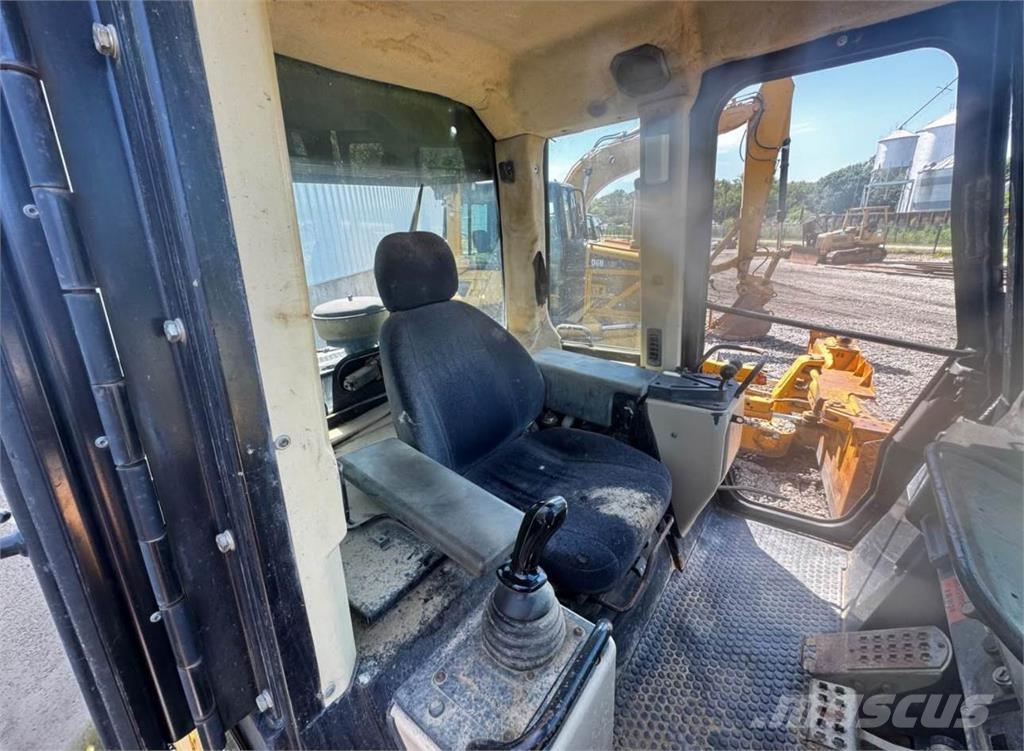 CAT 953C Încarcatoare cu excavator