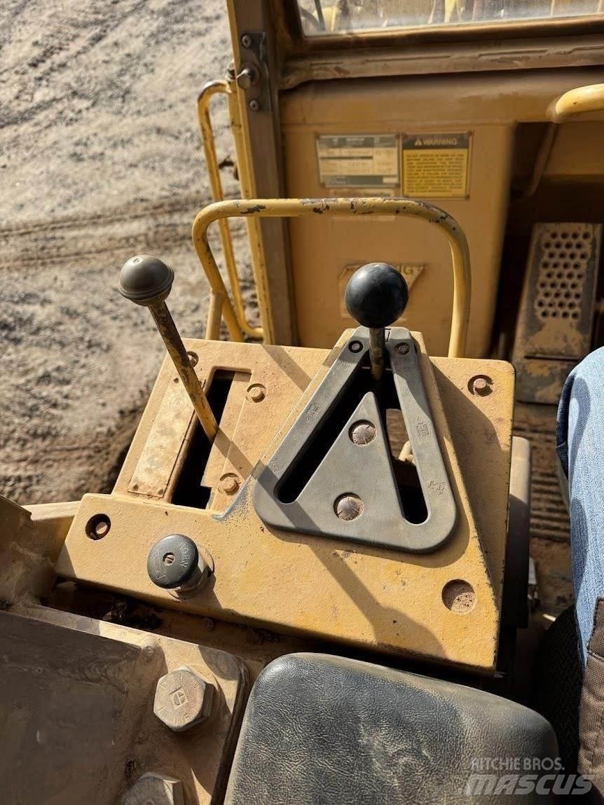 CAT 963 Încarcatoare cu excavator
