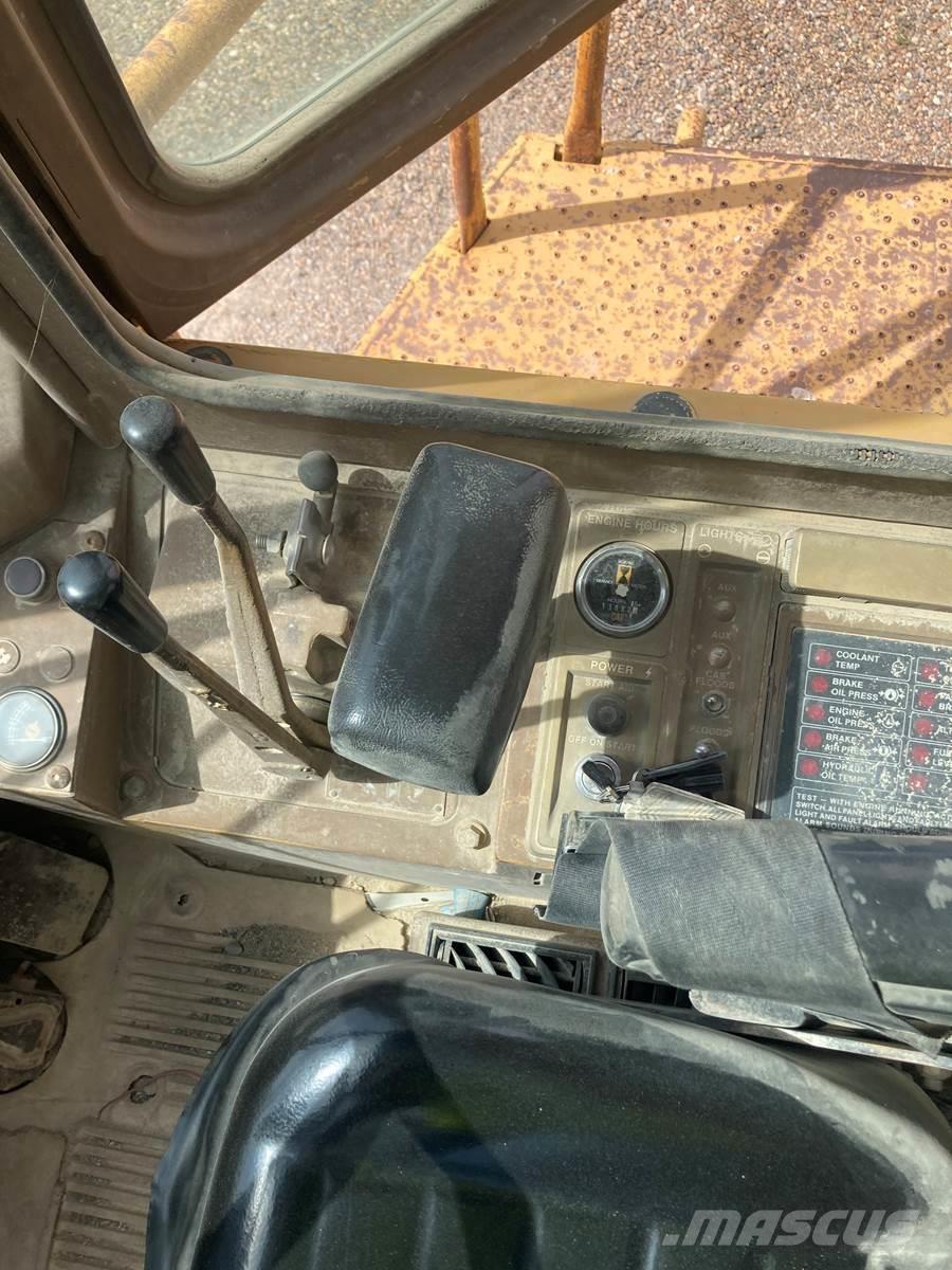 CAT 966D Incarcator pe pneuri