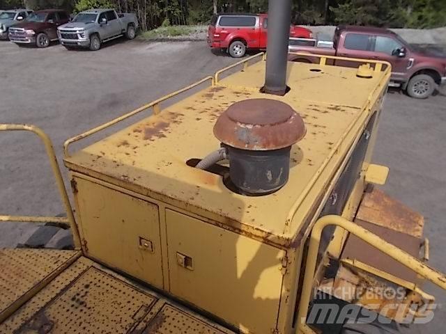 CAT 988B Incarcator pe pneuri