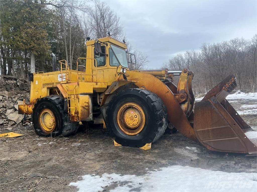 CAT 988B Incarcator pe pneuri