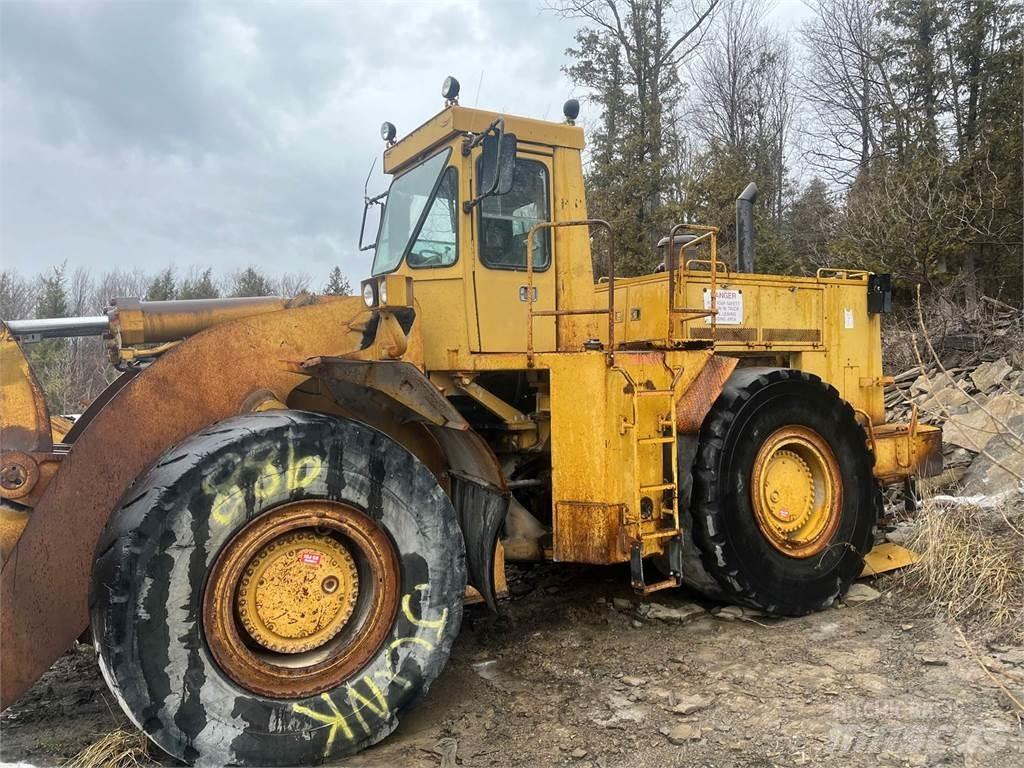 CAT 988B Incarcator pe pneuri