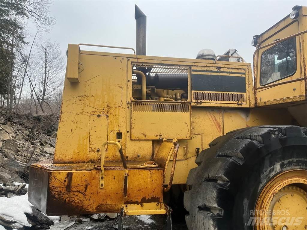 CAT 988B Incarcator pe pneuri